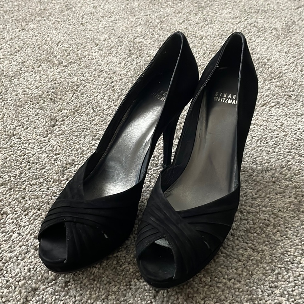 {Stuart Weitzman} peep toe suede heels